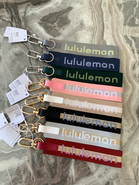 Never Lost Keychain (Beige/Gold)