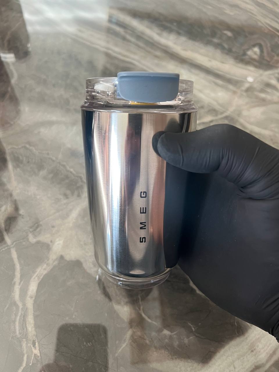 كوب قهوة للسفر من الستانلس ستيل من SMEG، فضي